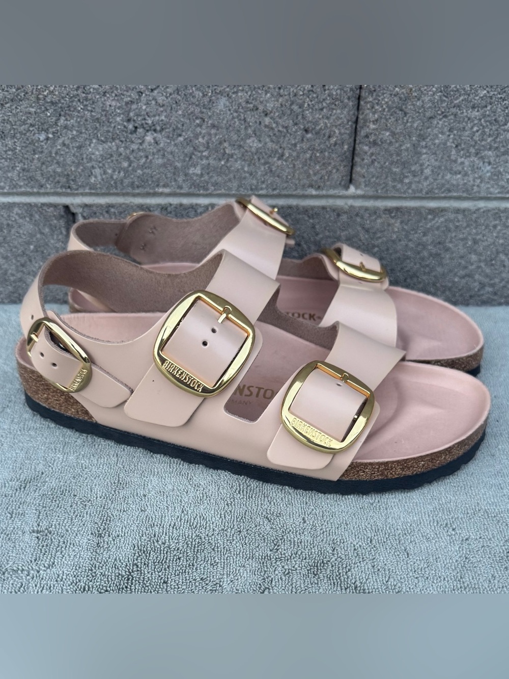 Birkenstock Milano Big Buckle sandals high-shine new beige leather Size 9-9.6